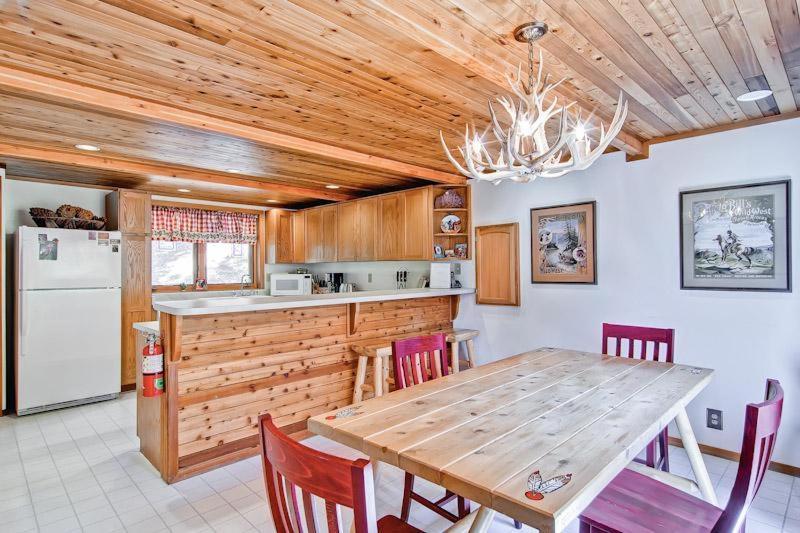 Вилла Red Fox Retreat Йосемити-Уэст Экстерьер фото